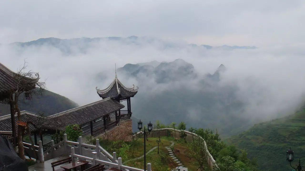 贵阳周末游—南江大峡谷+青岩古镇+香纸沟+天河潭+高坡苗乡