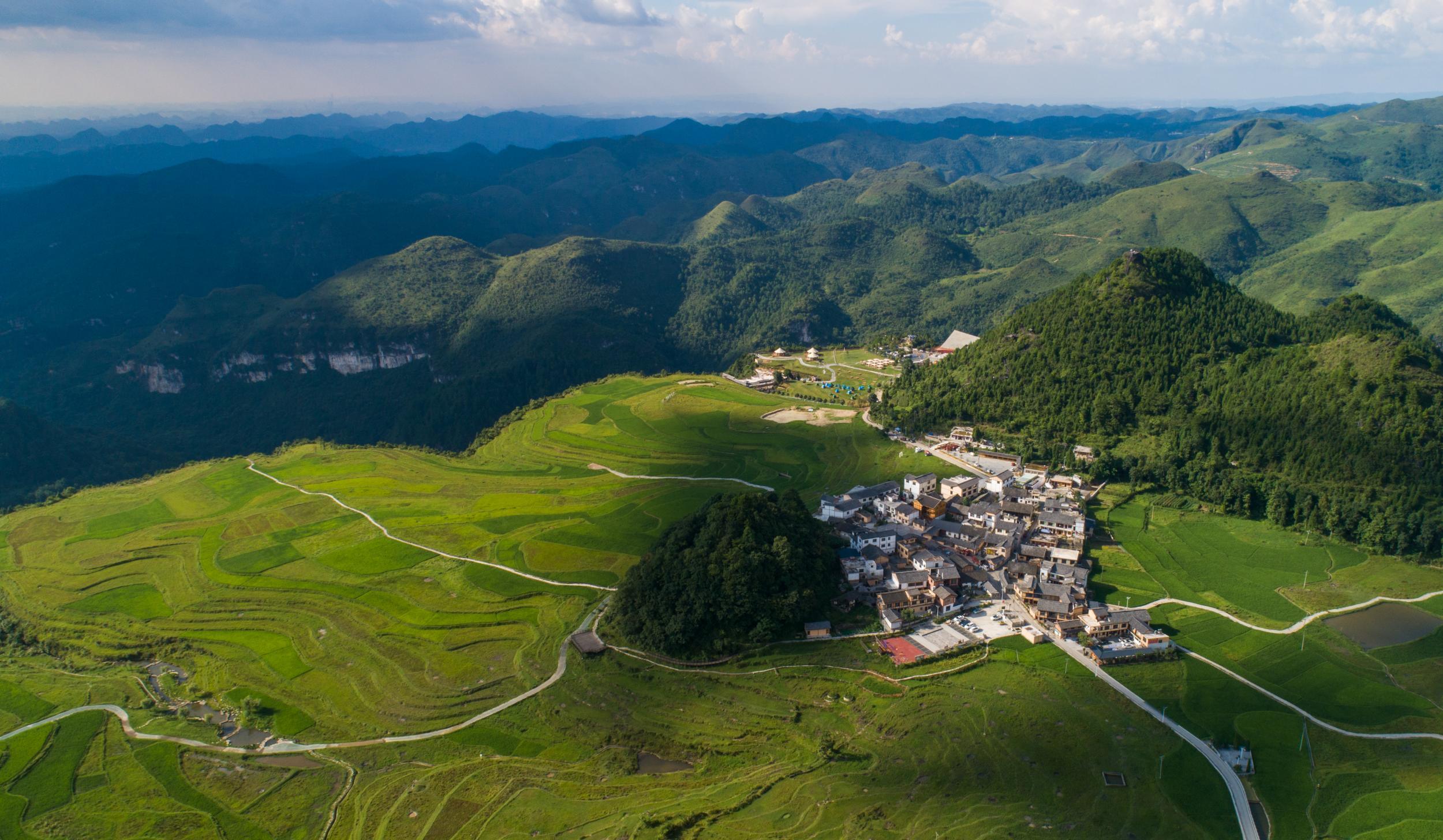 贵阳周末游—南江大峡谷+青岩古镇+香纸沟+天河潭+高坡苗乡