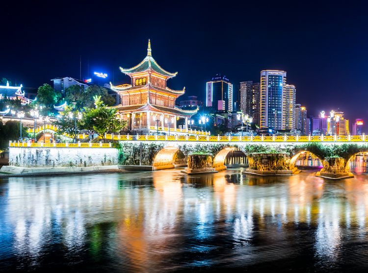 网红飞瀑羊皮洞-平塘地心历险-荔波小七孔-西江千户苗寨 呀, 嗯贵州徒步探洞5日游 网红飞瀑羊皮洞-平塘地心历险-荔波小七孔-西江千户苗寨 呀,贵州徒步探洞5日游