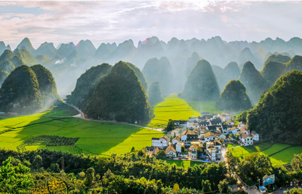 全国乡村旅游精品线路之贵州篇—把万峰尽收眼底    呀，    呀将自然囊括怀中