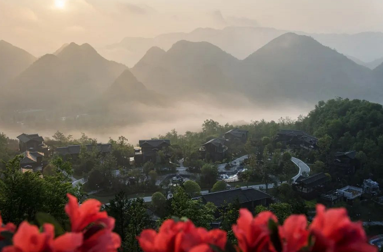走 呢,这个冬季去百里杜鹃泡温泉吧! 走 👨⚖️, 🏃♂️这个冬季去百里杜鹃泡温泉吧!